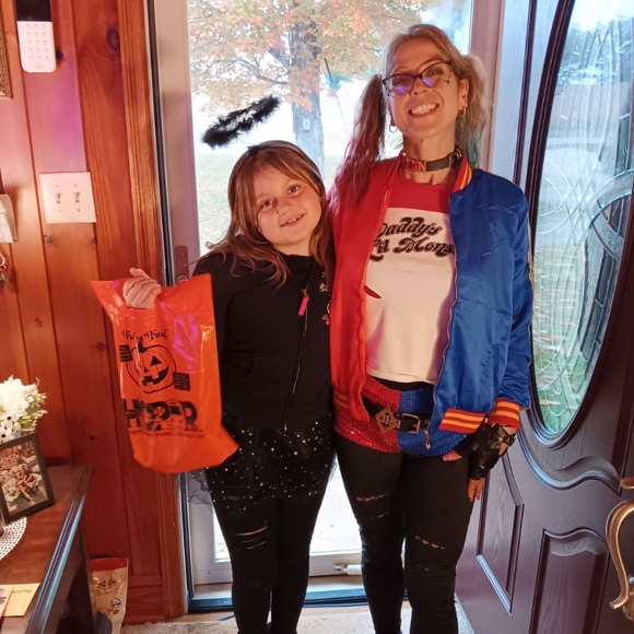 Meet your Posher, Christi - Picture 4 of 8